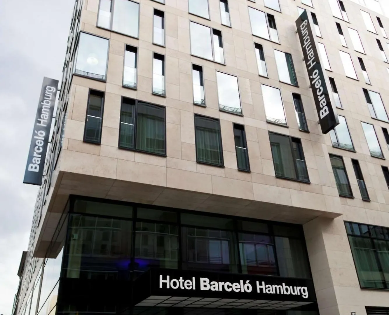 Отель Barcelo Гамбург
