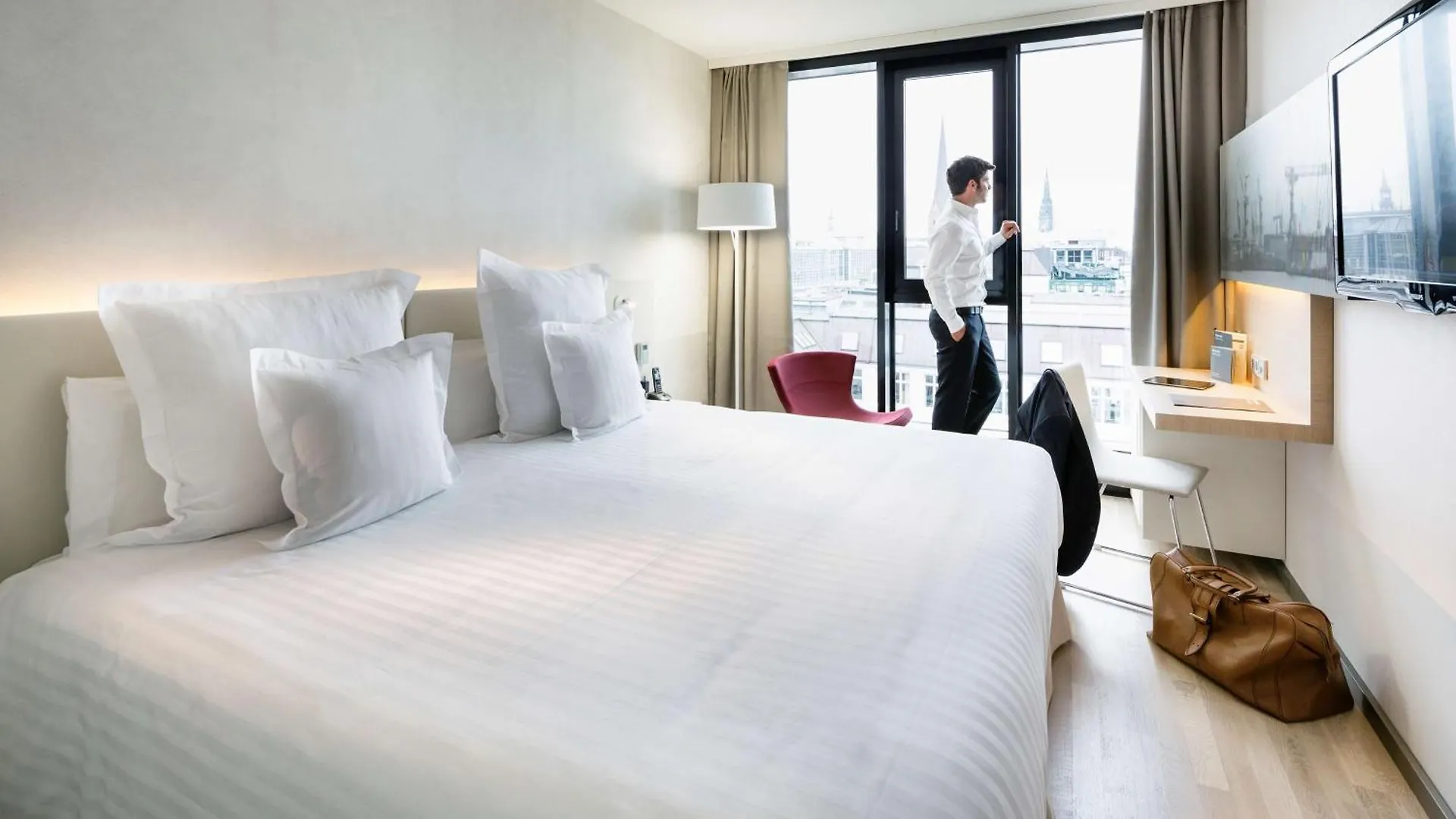 Отель Barcelo Гамбург