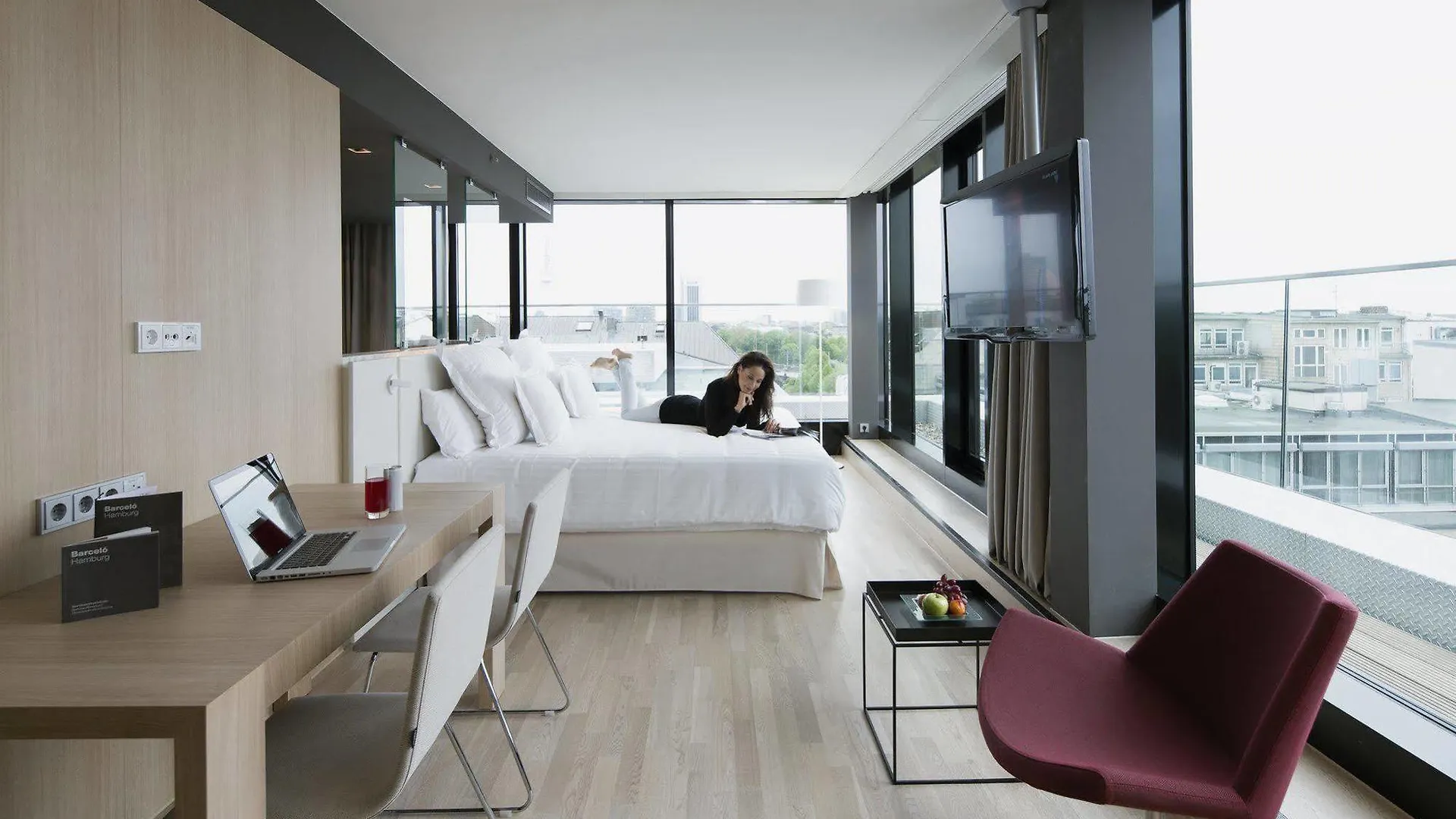 Отель Barcelo Гамбург