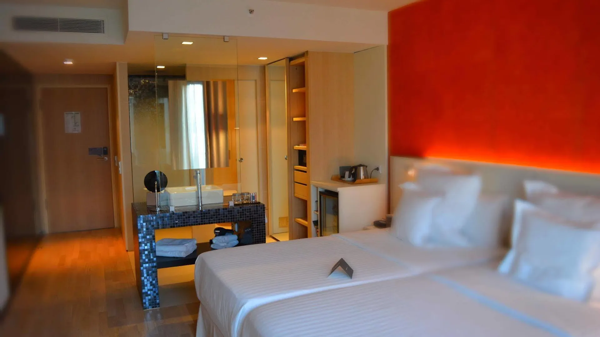 Отель Barcelo Гамбург 4*,